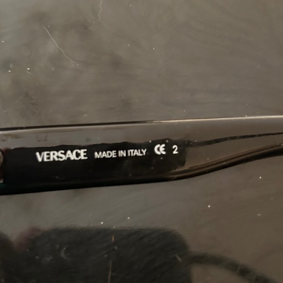 Versace sunglasses unisex main image 5